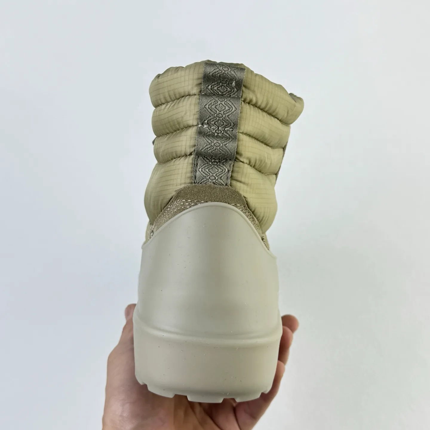 Pick up locally 💰760 Core recommendation Good price Size correction Men's and women's shoes UGG Mini Lace-Up Weather dual-purpose detachable winter neutral snow boots 1120849 Overseas shopping high-end retail version Combination midsole is lightweight and non-slip Real sheep fur integrated Size: 35 36 37 38 39 40 41 42 43 44 45 46